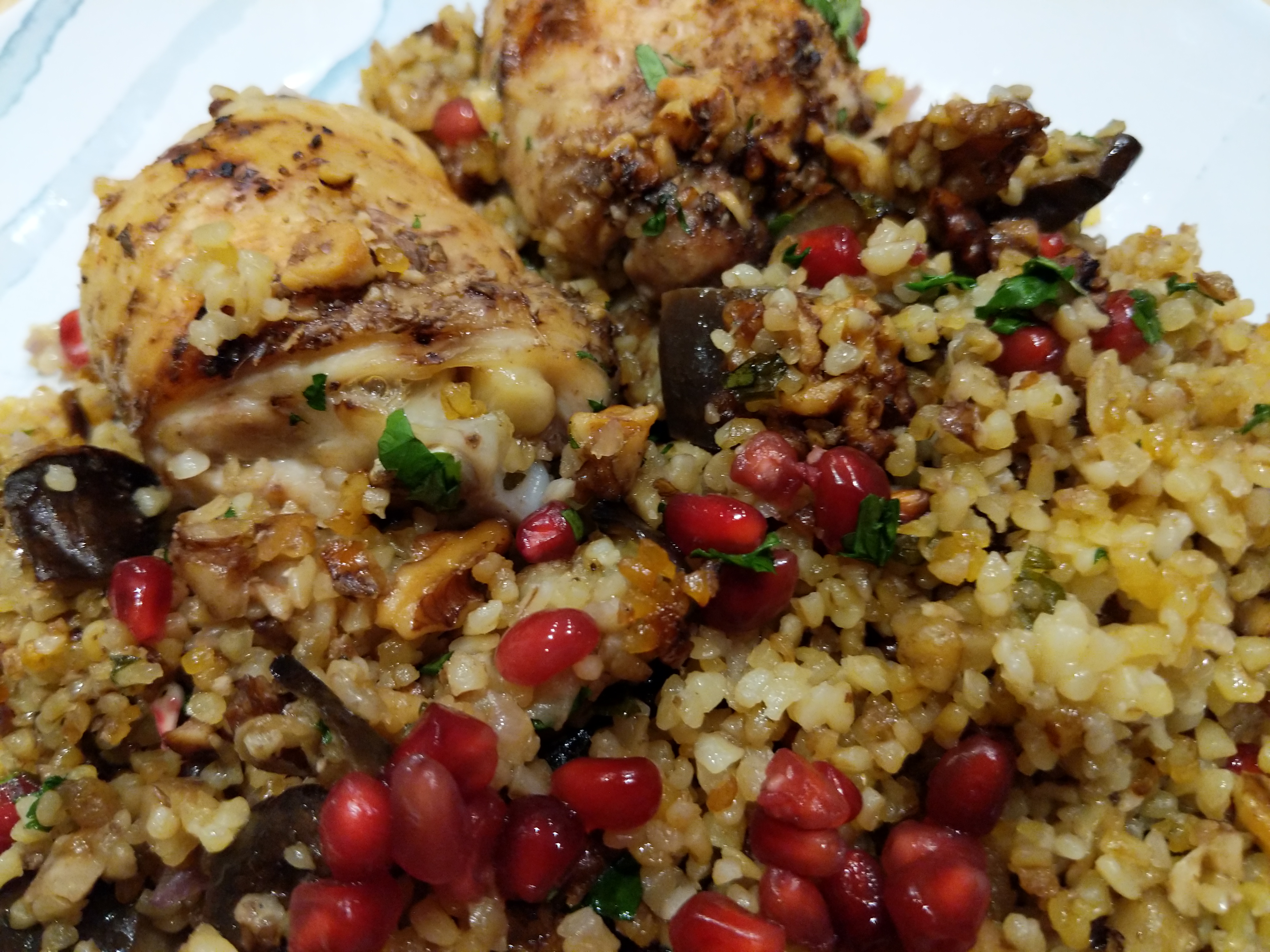 Chicken with pomegranate and walnuts